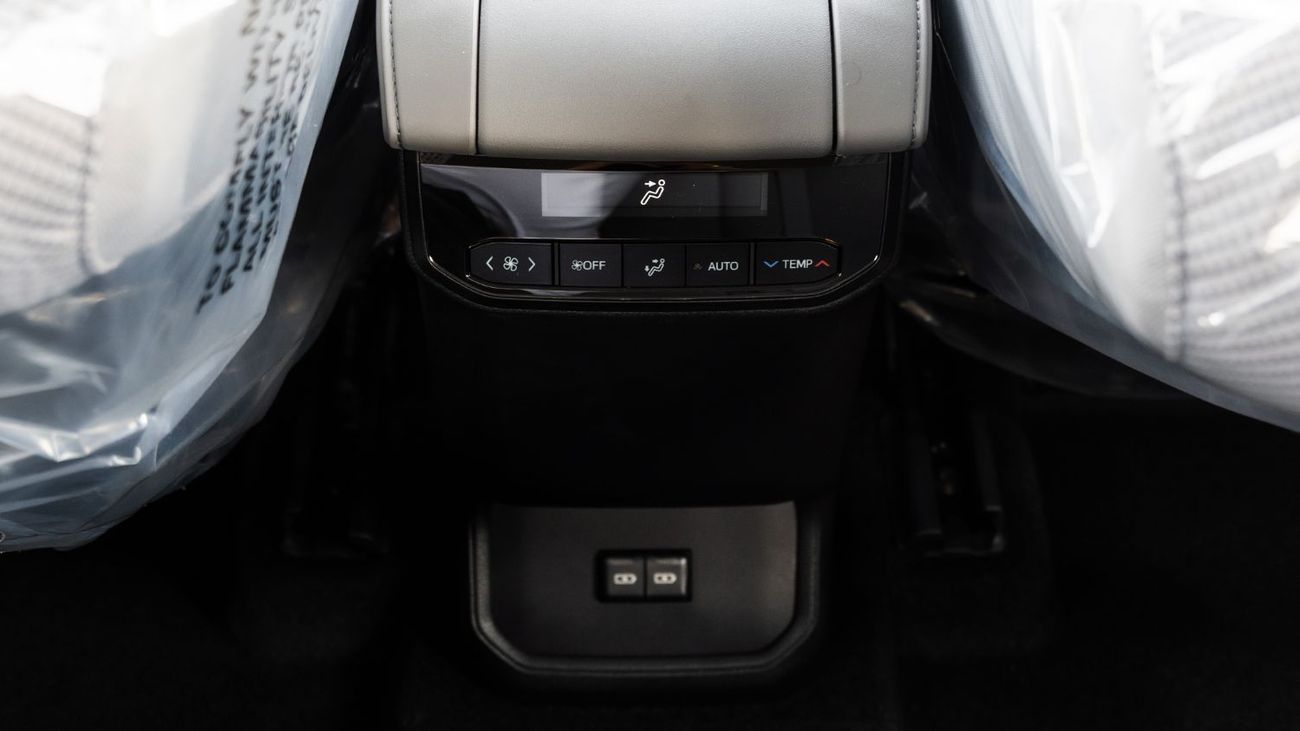 Toyota Highlander 2025 Toyota Highlander LE 2.5 AT Hybrid