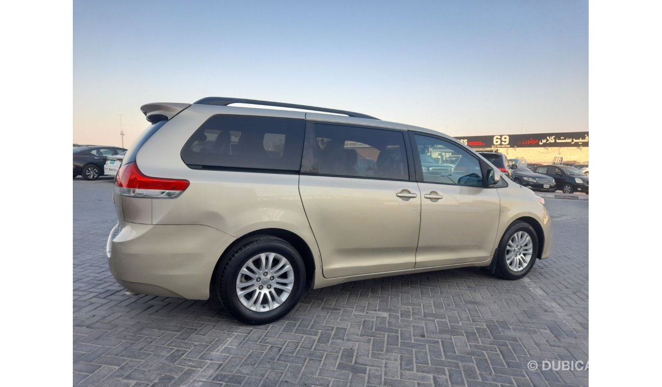 Toyota Sienna Toyota Siena 2014 Xle