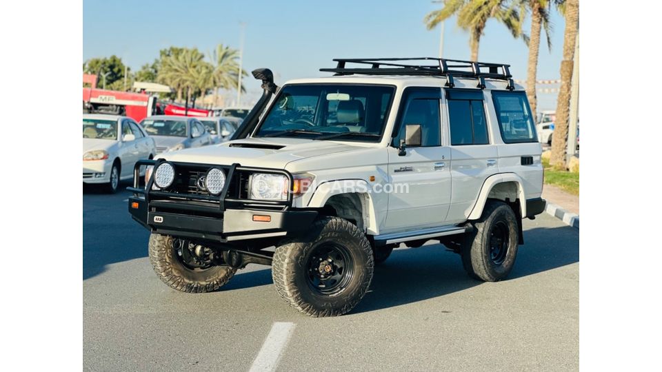 Used Toyota Land Cruiser Hard Top 2015 for sale in Dubai - 604010