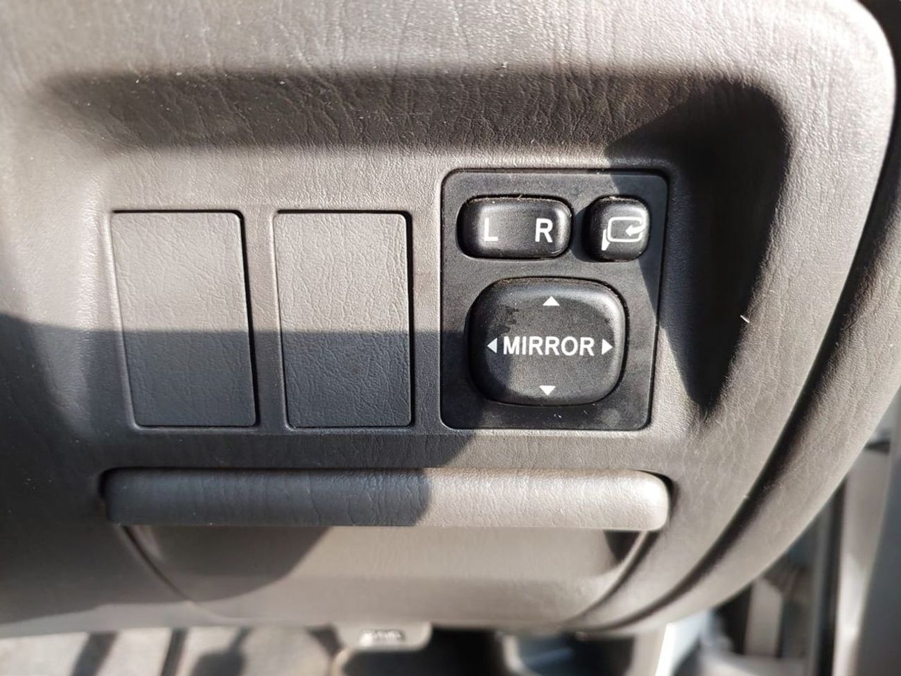 Toyota Lite Ace TOYOTA LITEACE NOAH VAN RHD 1999 MODEL 2.2 L DIESEL AUTOMATIC(PM25262)