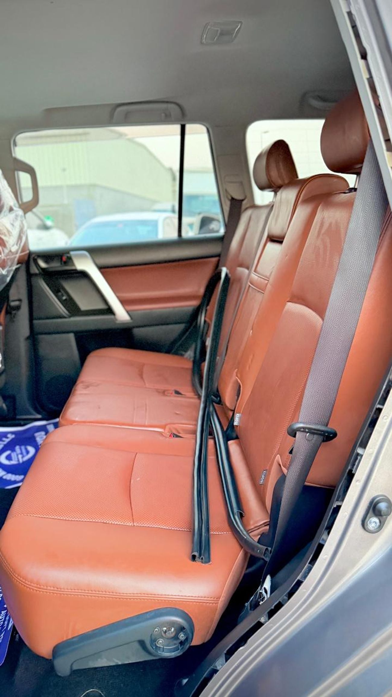 Toyota Prado TX.L-RHD-Japanese Specs with Japan Export Certificate-2.8L-Diesel-4WD-Automatic-4 Cylinders-7 Seats-