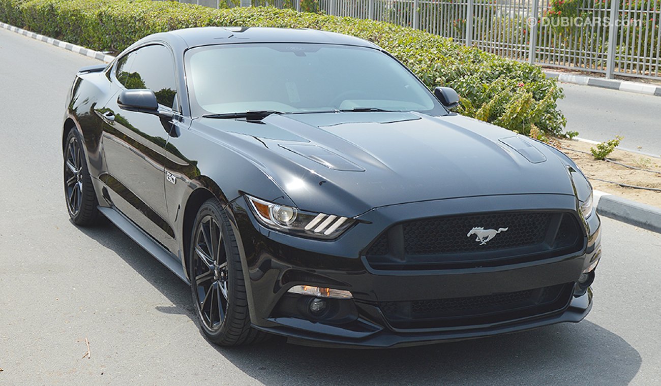 Ford Mustang GT Premium, 5.0L V8 GCC with Warranty until June 2020 + FREE Service at Al Tayer