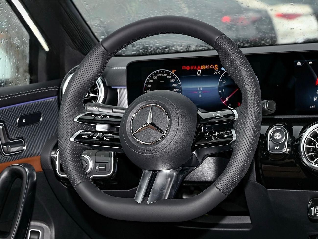 مرسيدس بنز A 200 A200L Fashion Edition + 10% Local Registration