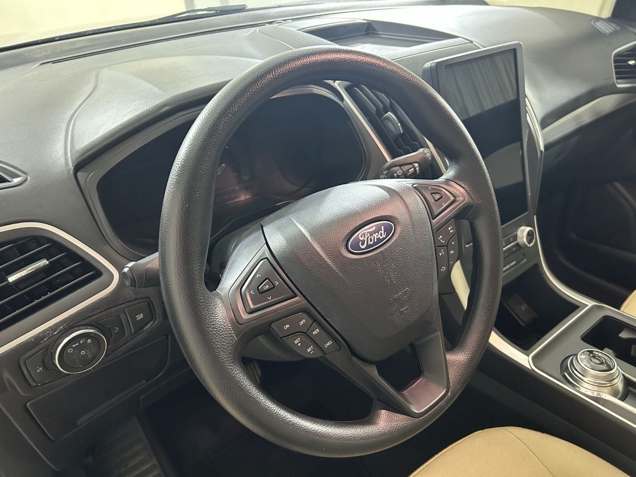 Ford Edge SE022 / AL TAYER MOTORS AL QOUZ SHOWROOM