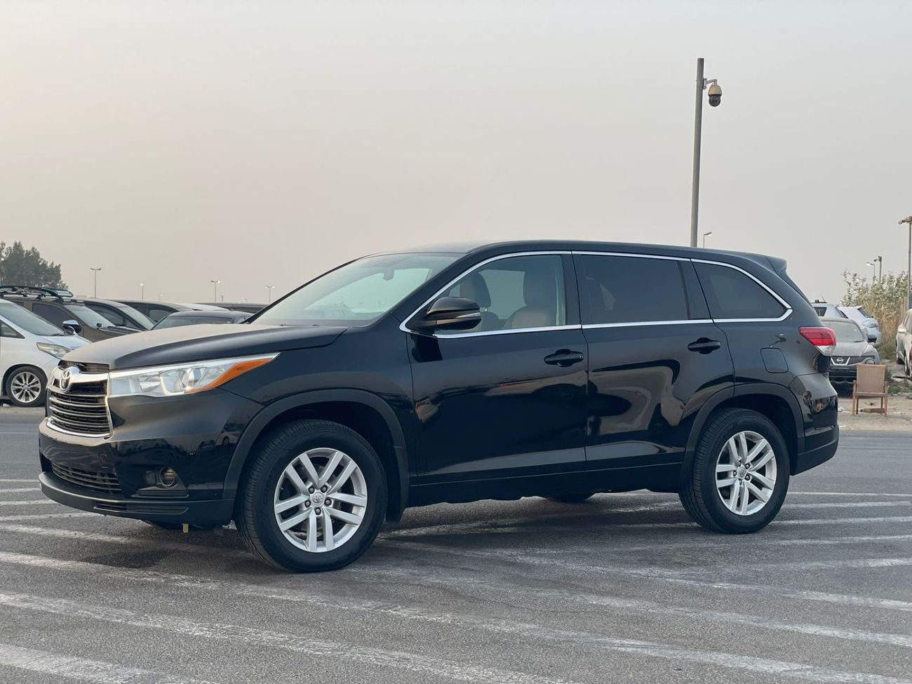 Toyota Highlander 2015 Toyota Highlander LE MidOption+ 3.5L V6 - AWD 4x4  Full 7 Seater Leather - Rear CAM -