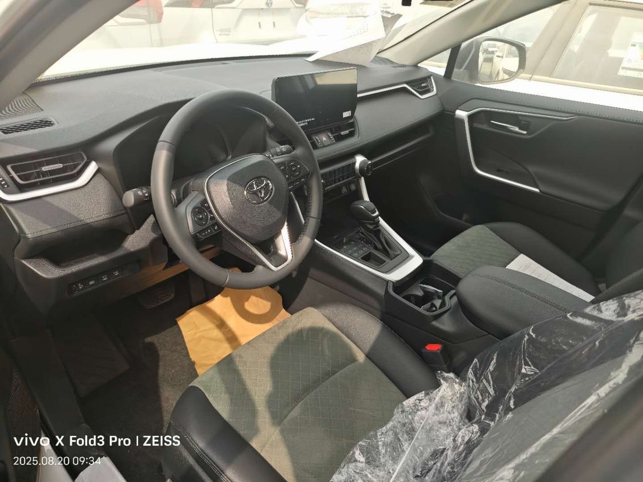 تويوتا راف ٤ 