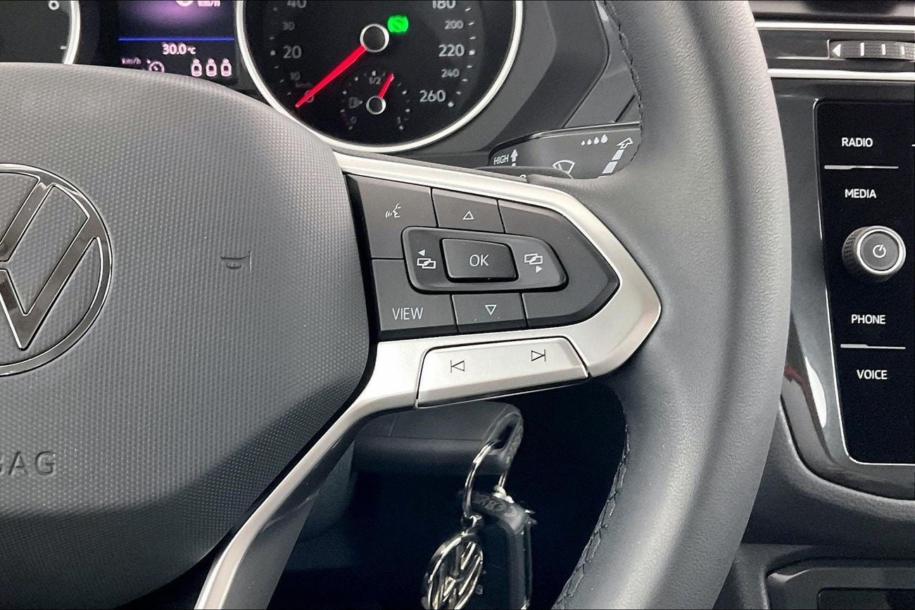 Volkswagen Tiguan Life| 1 year free warranty | Flood Free