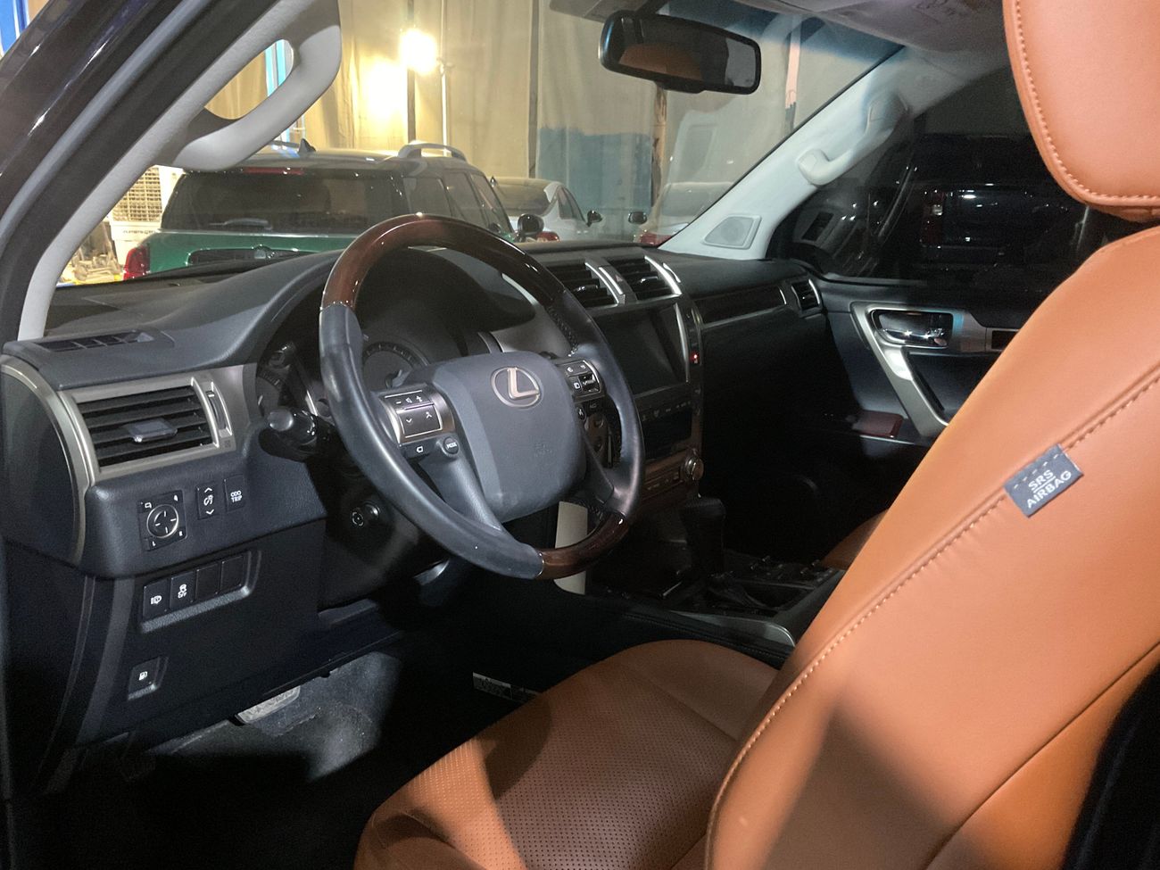 لكزس GX 460 Platinum | شامل الضمان | 0 ﺪﻔﻋﺓ ﺃﻮﻟﻯ