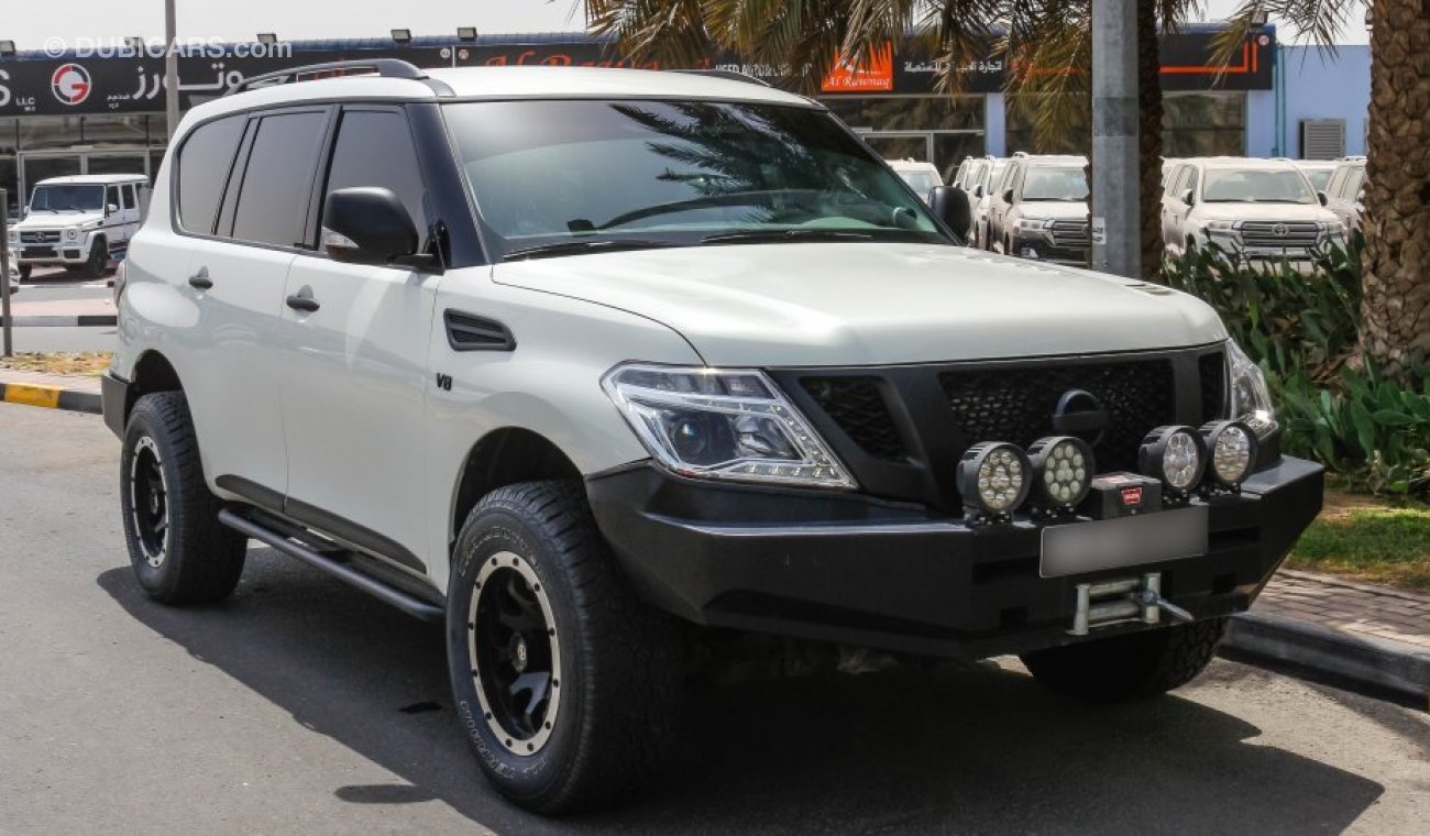 Nissan Patrol SE