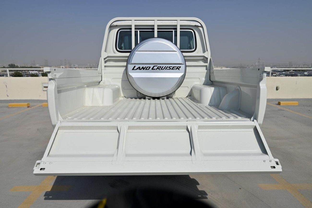 Toyota Land Cruiser Pick Up V8 4.5L TURBO DIESEL 4WD