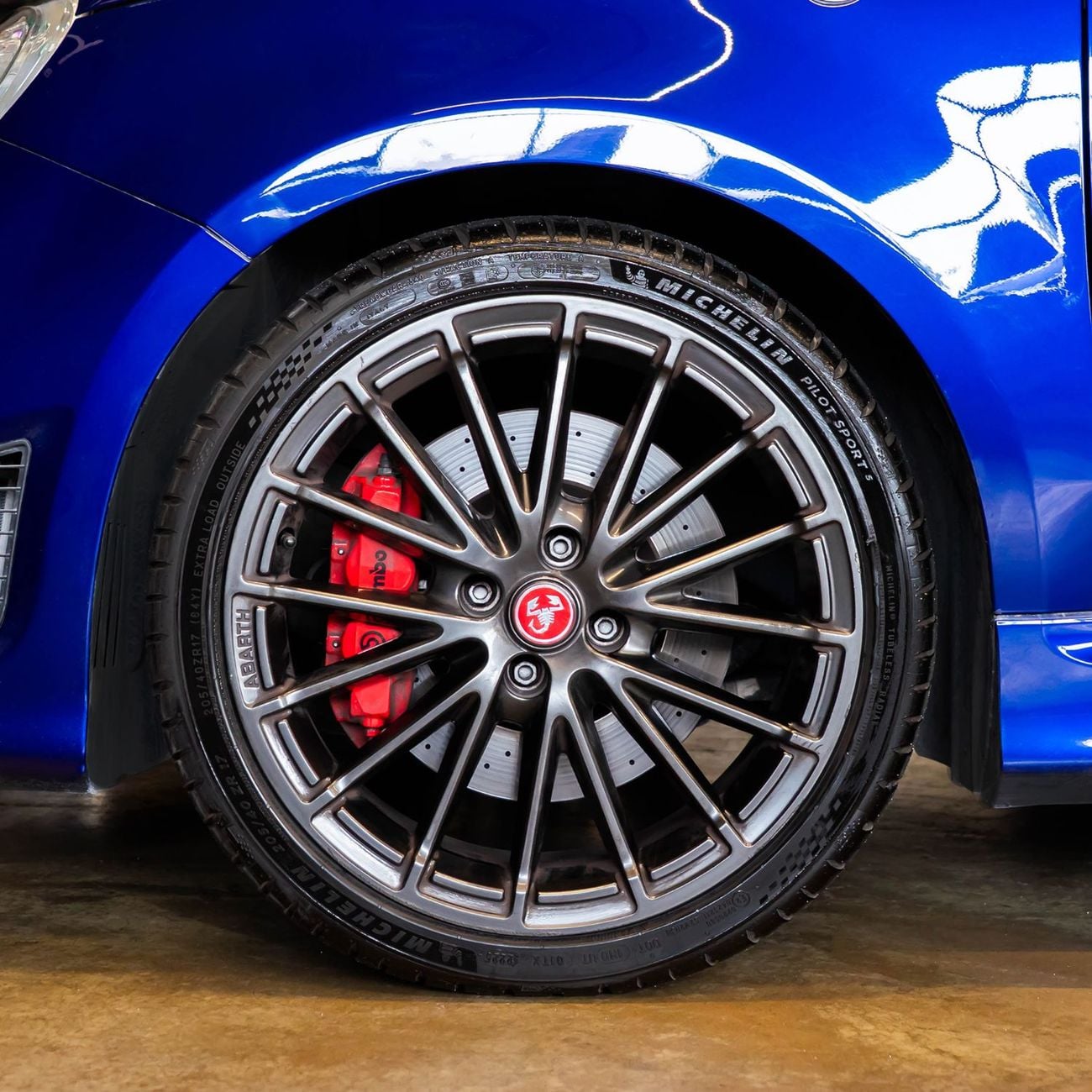 Abarth 595 AED 957 P.M • 0% Downpayment •  Abarth 595 Competizione • 1 Year Warranty