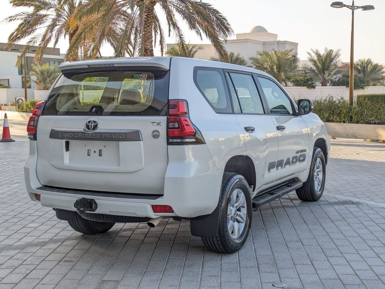 تويوتا برادو TXL1 Toyota Prado 2023 LHD white colour Gcc specs