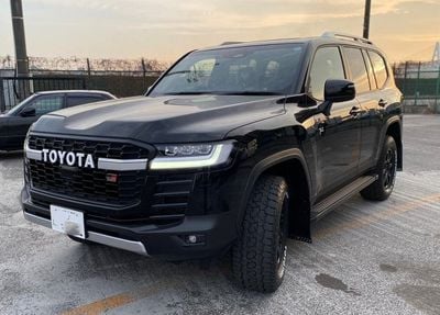 تويوتا لاند كروزر GR Sport Rally Raid Edition