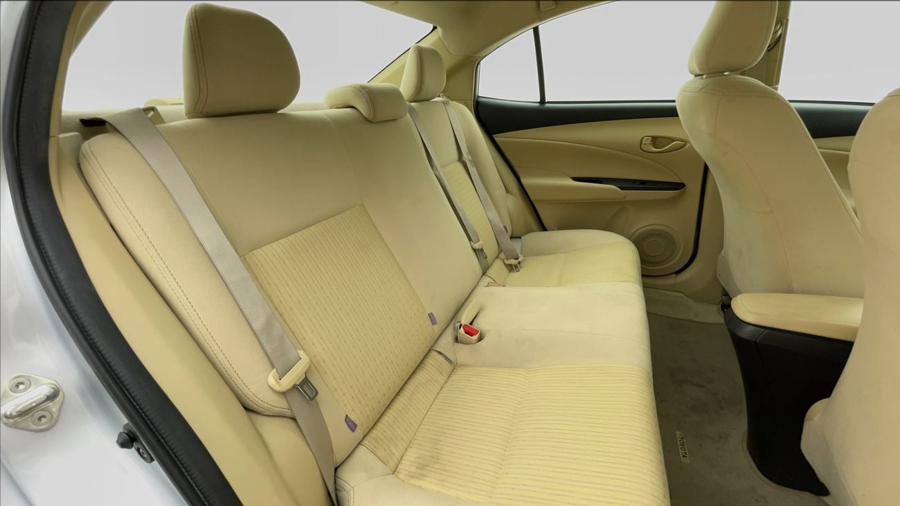 تويوتا يارس SE 1.5 | بدون دفعة مقدمة | اختبار القيادة في المنزل