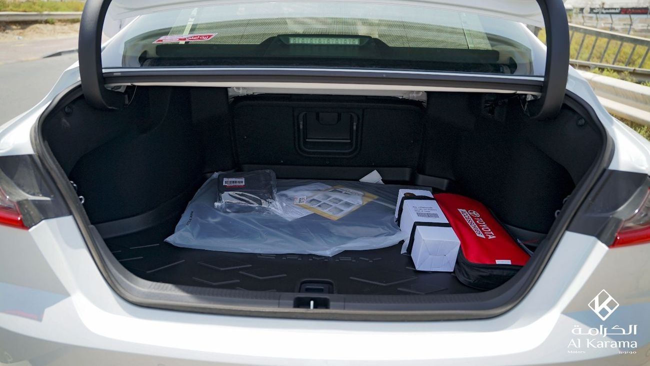 Toyota Camry Lumiere, 2.5L Hybrid with Seat Memory & Ventilation, Radar, 360 Camera, GCC