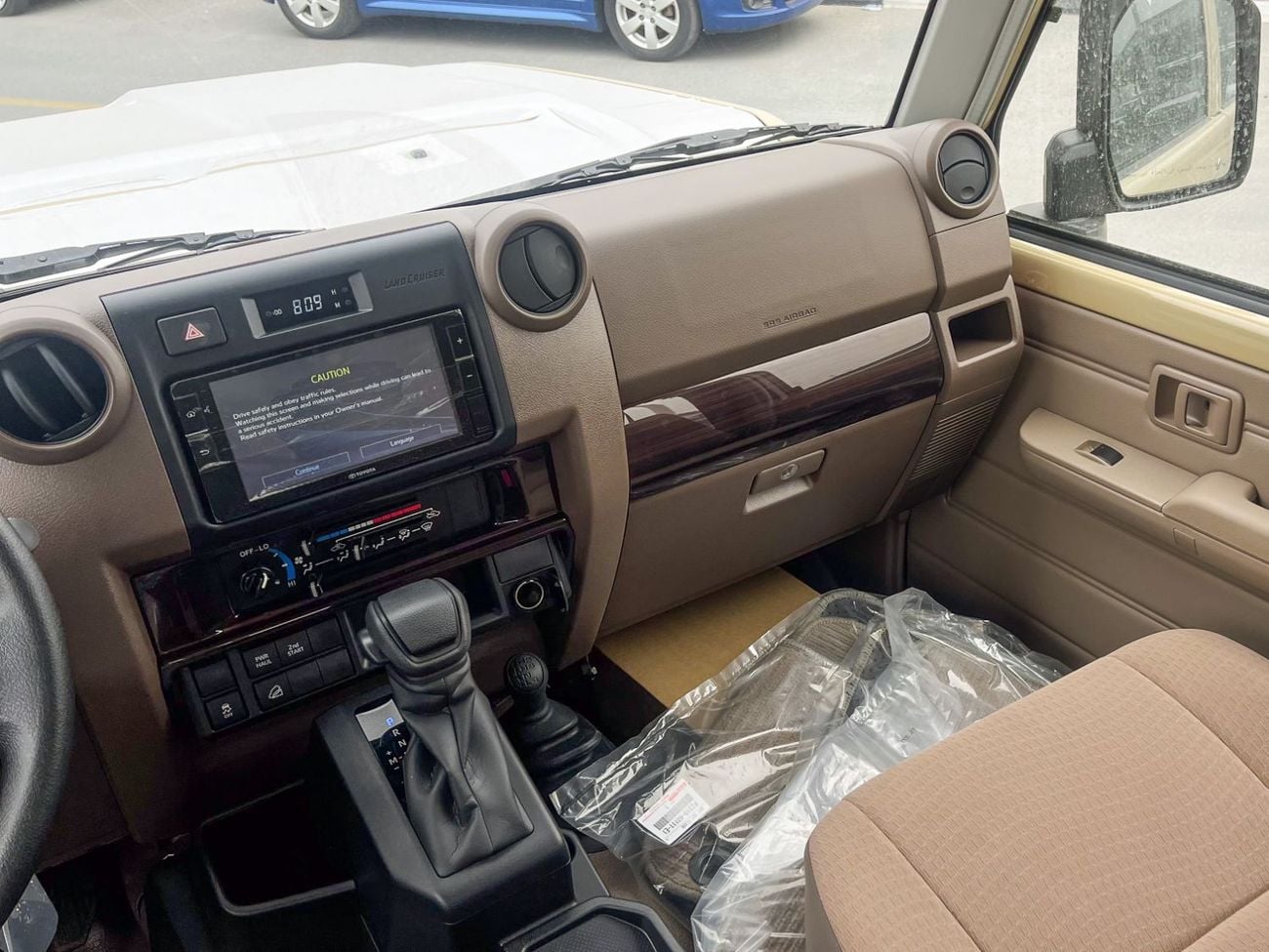 تويوتا لاند كروزر بيك آب EXPORT ONLY - LC79 DC STD 4.0L PETROL AT