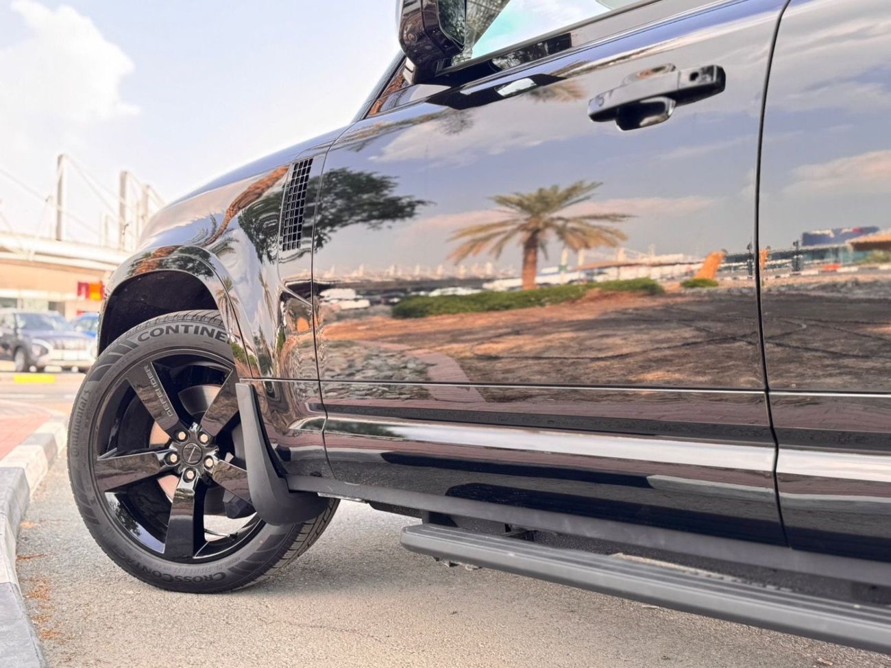 لاند روفر ديفندر  DEFENDER X DAYNAMIC HSE P 400
