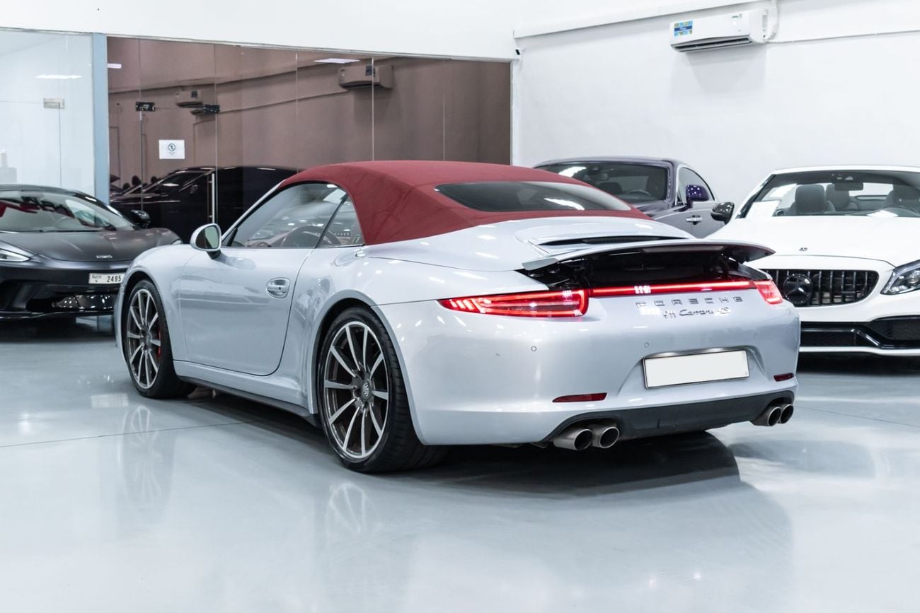 Porsche 911 CARRERA 4S