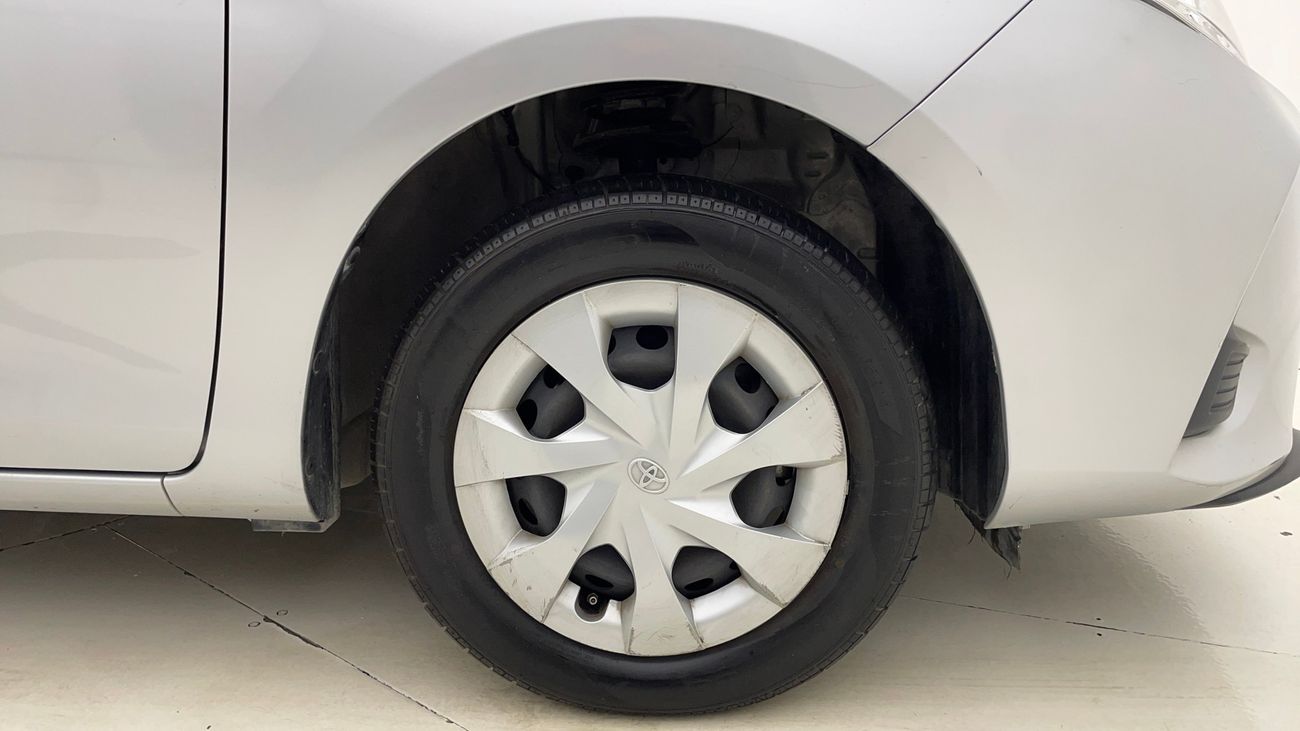 تويوتا يارس SE 1.5 | بدون دفعة مقدمة | اختبار القيادة في المنزل