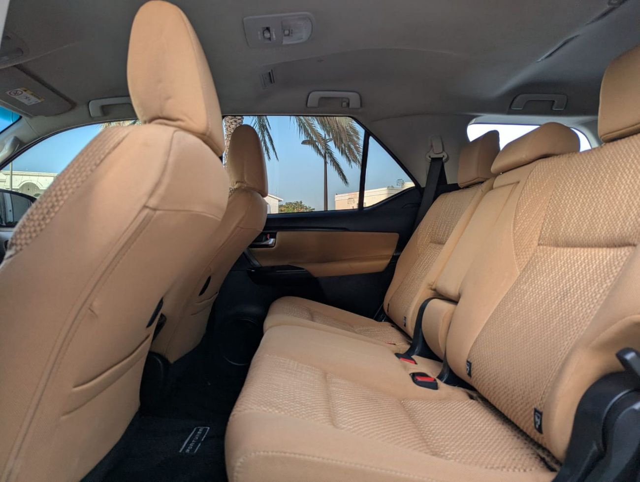 Toyota Fortuner Toyota Fortuner 2022 white colour ,brown colour interior, Gcc specs