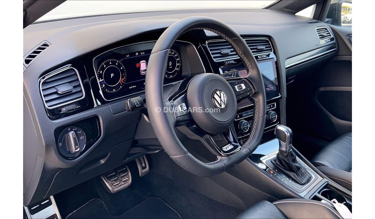 Volkswagen Golf R - Leather w/sunroof