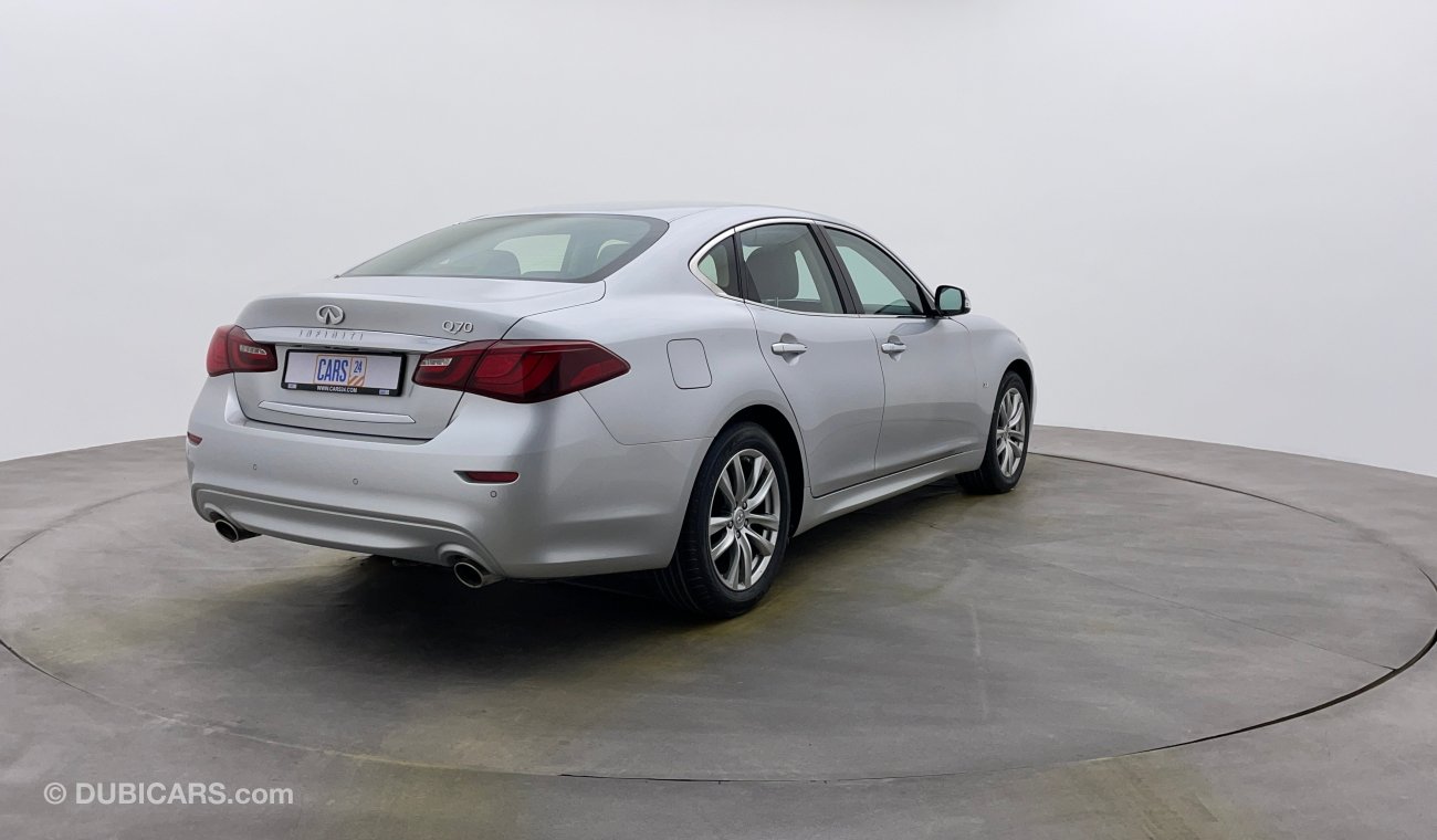 Infiniti Q70 Luxury 3,700