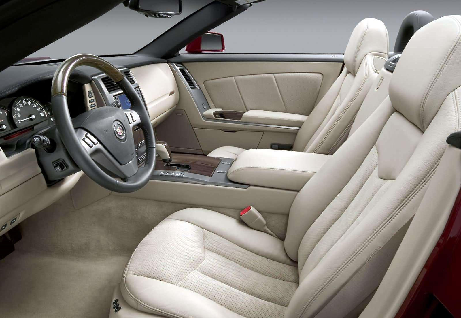 Cadillac XLR interior - Seats