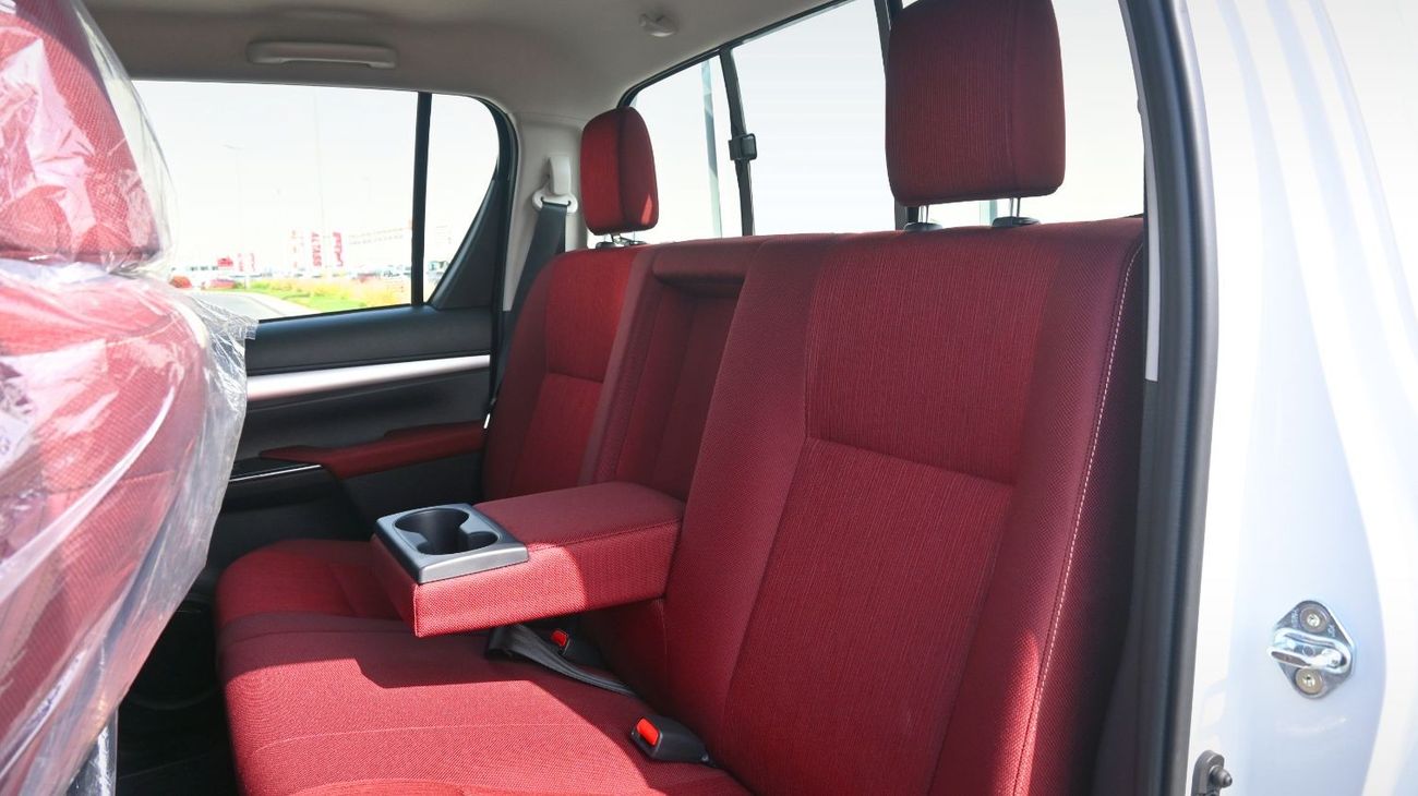 تويوتا هيلوكس تويوتا هيلوكس TOYOTA HILUX 4.0L V6 PETROL DC AT 2025