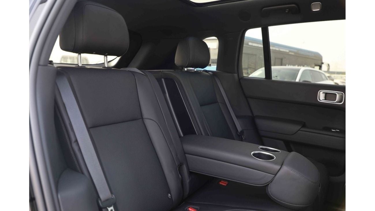 Li Auto L7 2024 Li Auto L7 PRO 1.5 Plug-in Hybrid - Black inside Black | Export Only