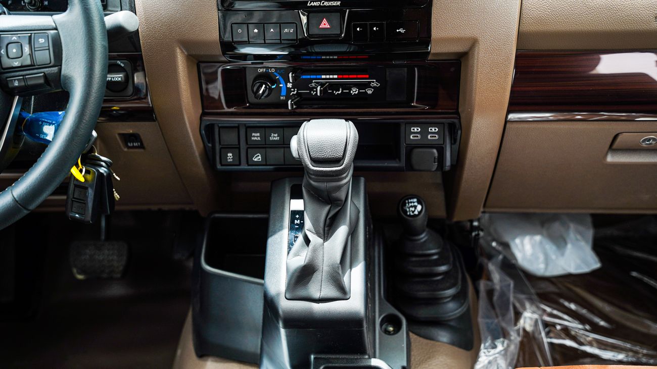 Toyota Land Cruiser Pick Up