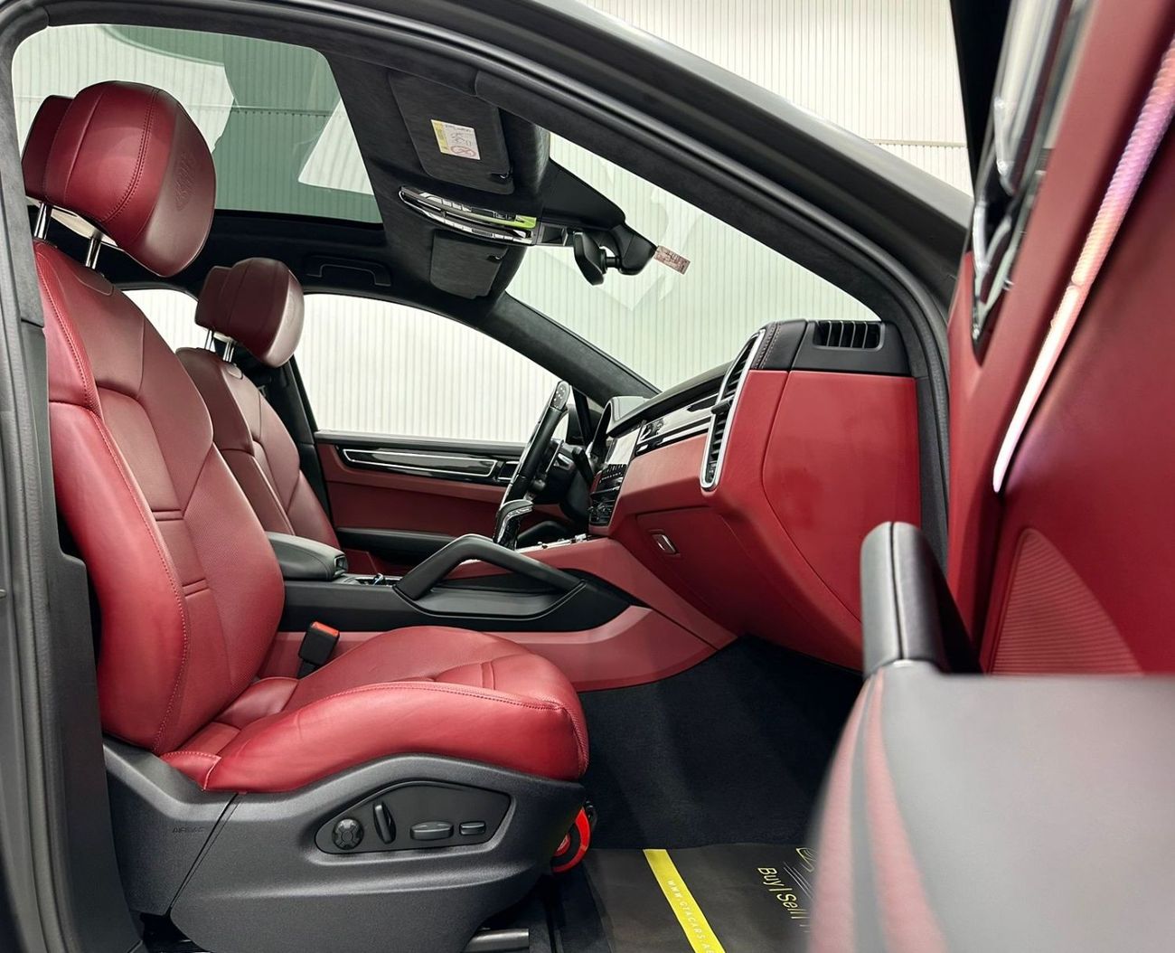 بورش كايان 2022 Porsche Cayenne GTS Coupe, Warranty, Full Porsche Service History, Full Options, Low Kms, GCC