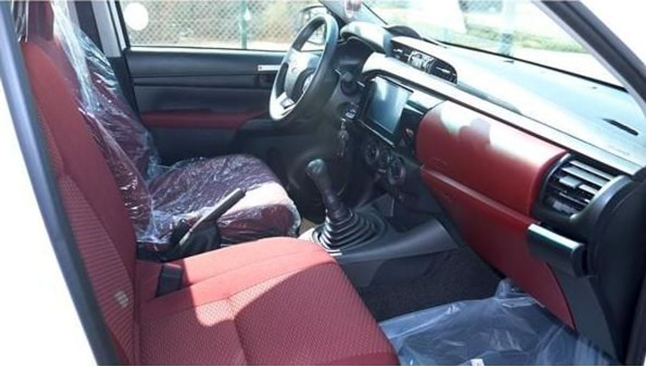 Toyota Hilux ECTKSA001 - 2025 Toyota Hilux Double Cab Pick Up - 2.4L Diesel Manual 2wd GL – White