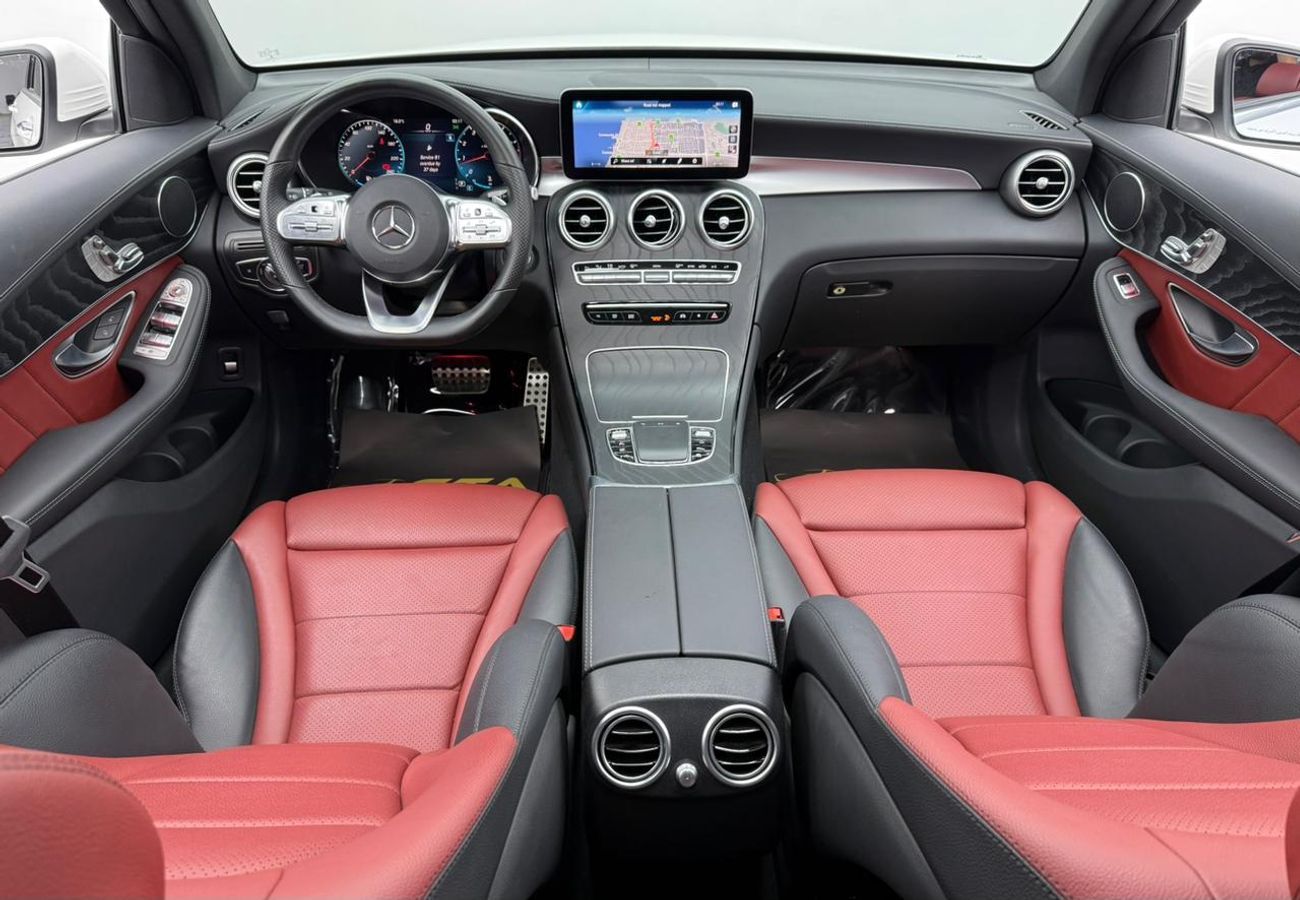 Mercedes-Benz GLC 300 2021 Mercedes Benz GLC300 4MATIC, Warranty, Full Service History, Very Low Km, Fully Loaded, GCC