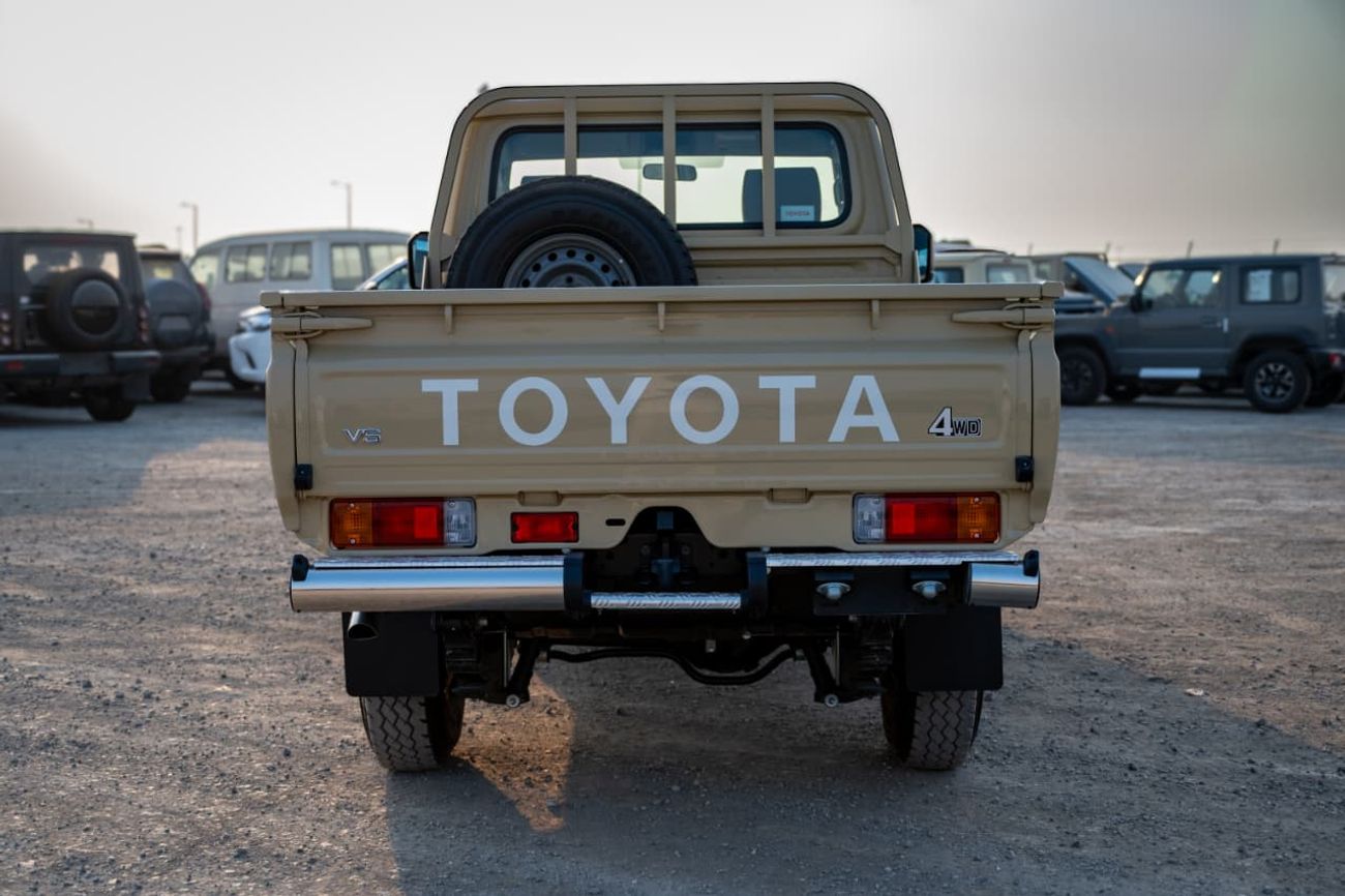 تويوتا لاند كروزر بيك آب 4.0L Single Cabin | Automatic | Petrol | Four Wheel Drive | 2 Doors | V6