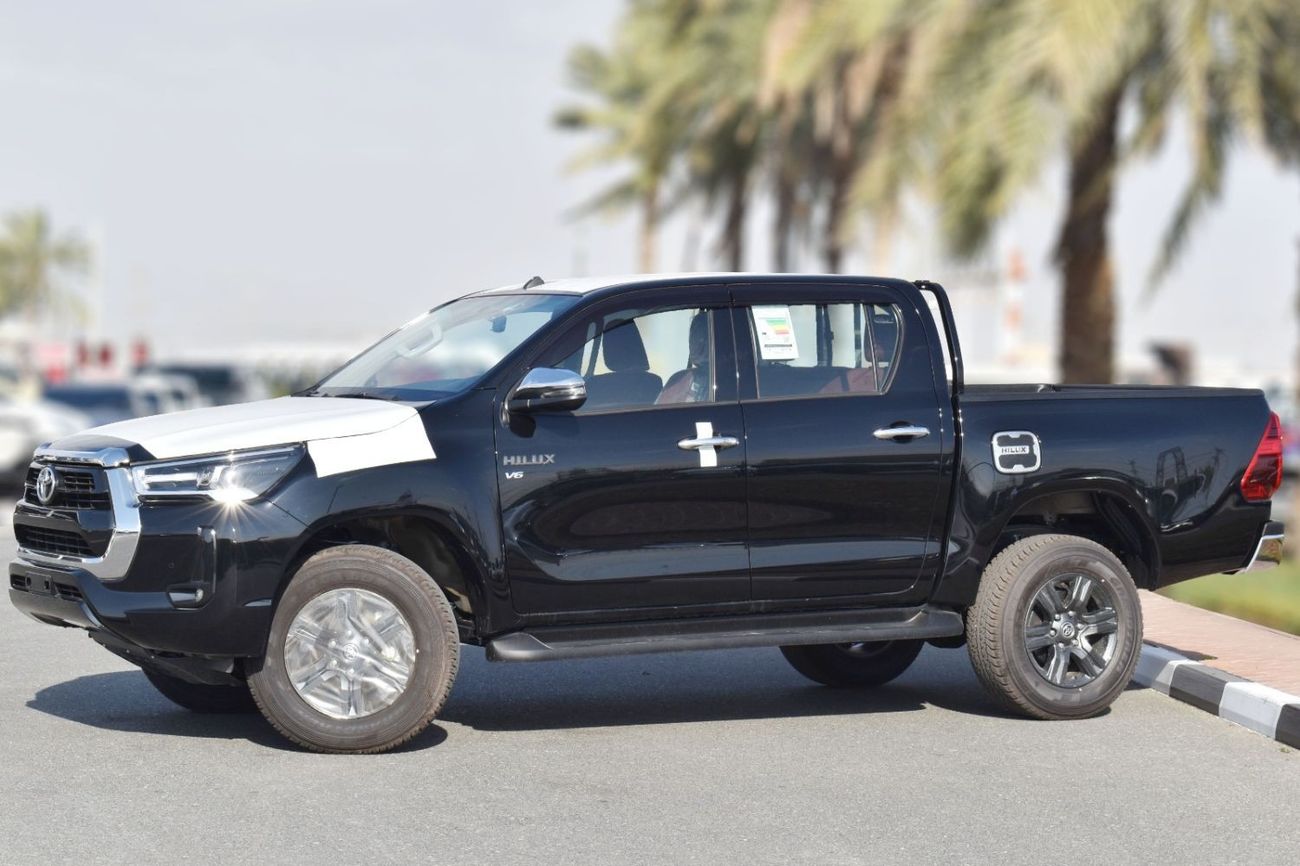 تويوتا هيلوكس TOYOTA HILUX 4.0 SR5 BLACK 2025