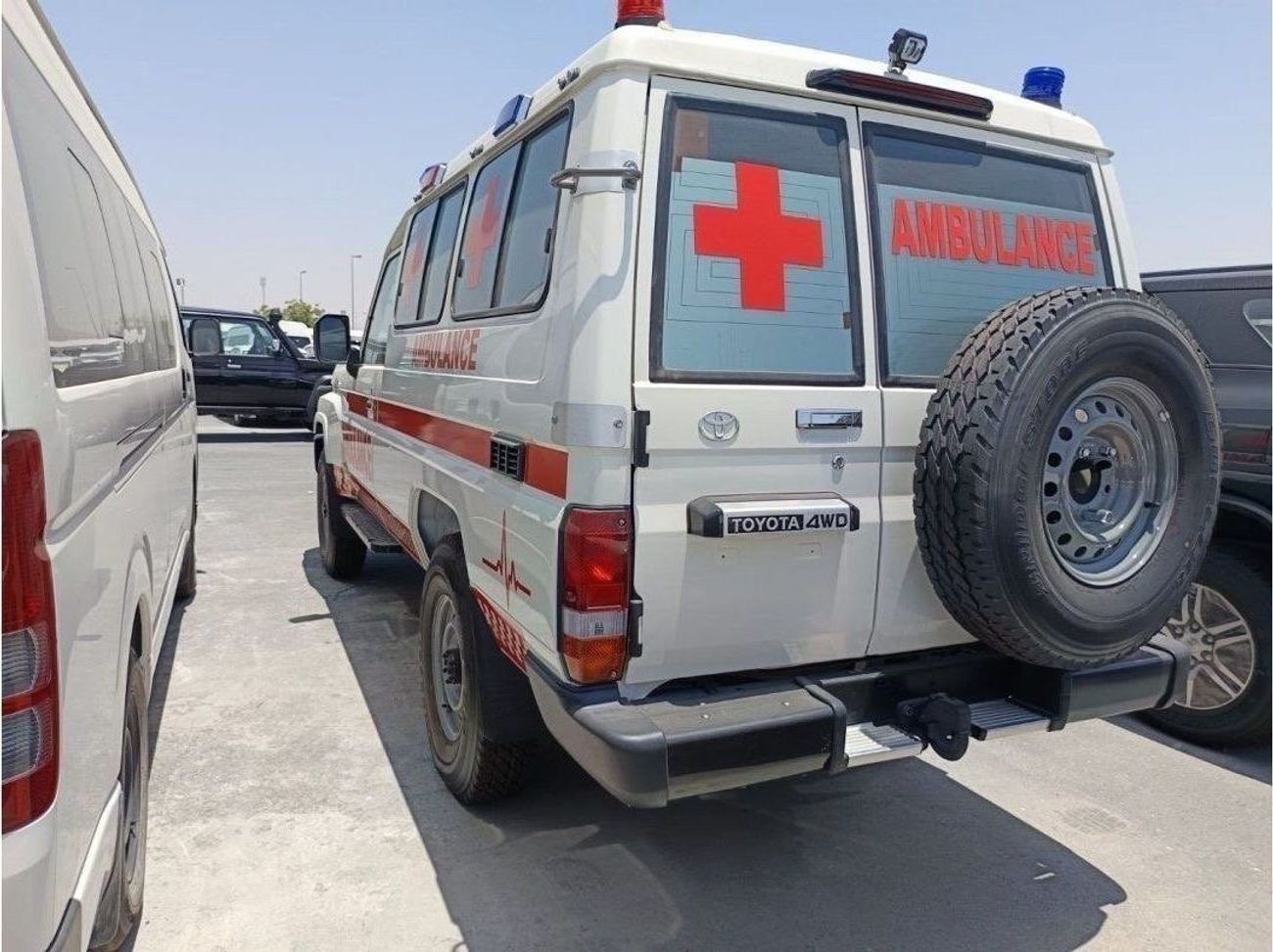 تويوتا لاند كروزر 70 LAND CRUISER LC78 4.2L AMBULANCE 2024