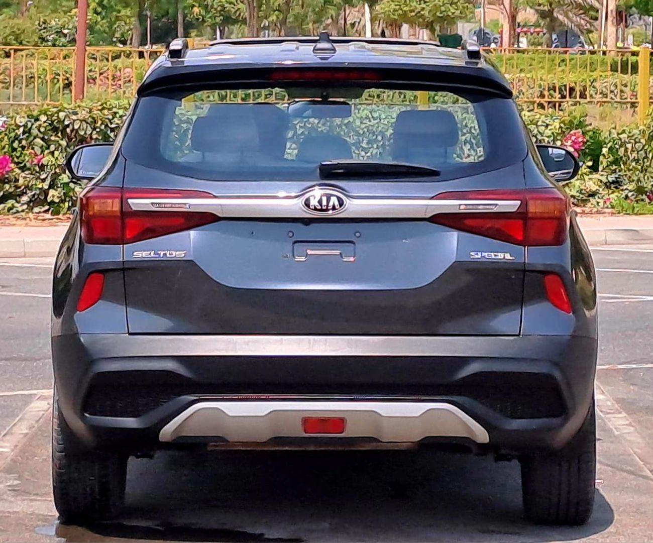 كيا سيلتوس EX 740-Monthly l GCC l Sunroof, Full Option I Accident Free