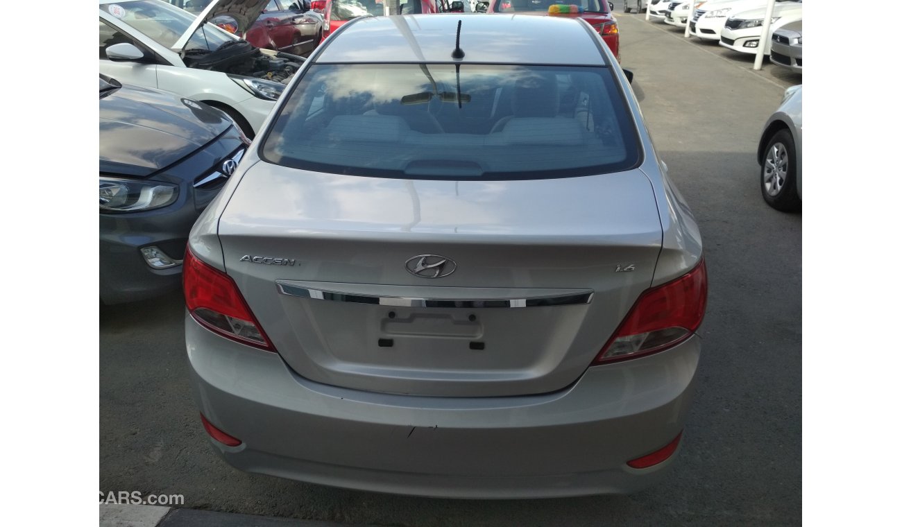 Hyundai Accent 2015 SILVER GCC NO PAIN NO ACCIDENT PERFECT