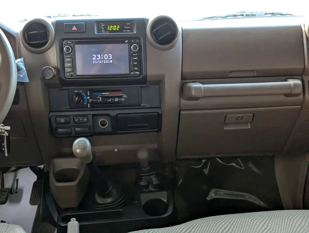 تويوتا لاند كروزر 70 LAND CRUISER 76 SERIES DIESEL GCC IN EXCELLENT CONDITION