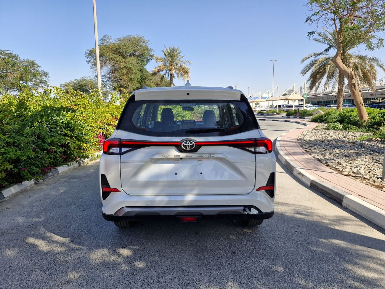 Toyota Veloz 2025 TOYOTA VELOZ 1.5L PETROL GCC BRAND NEW 0KM