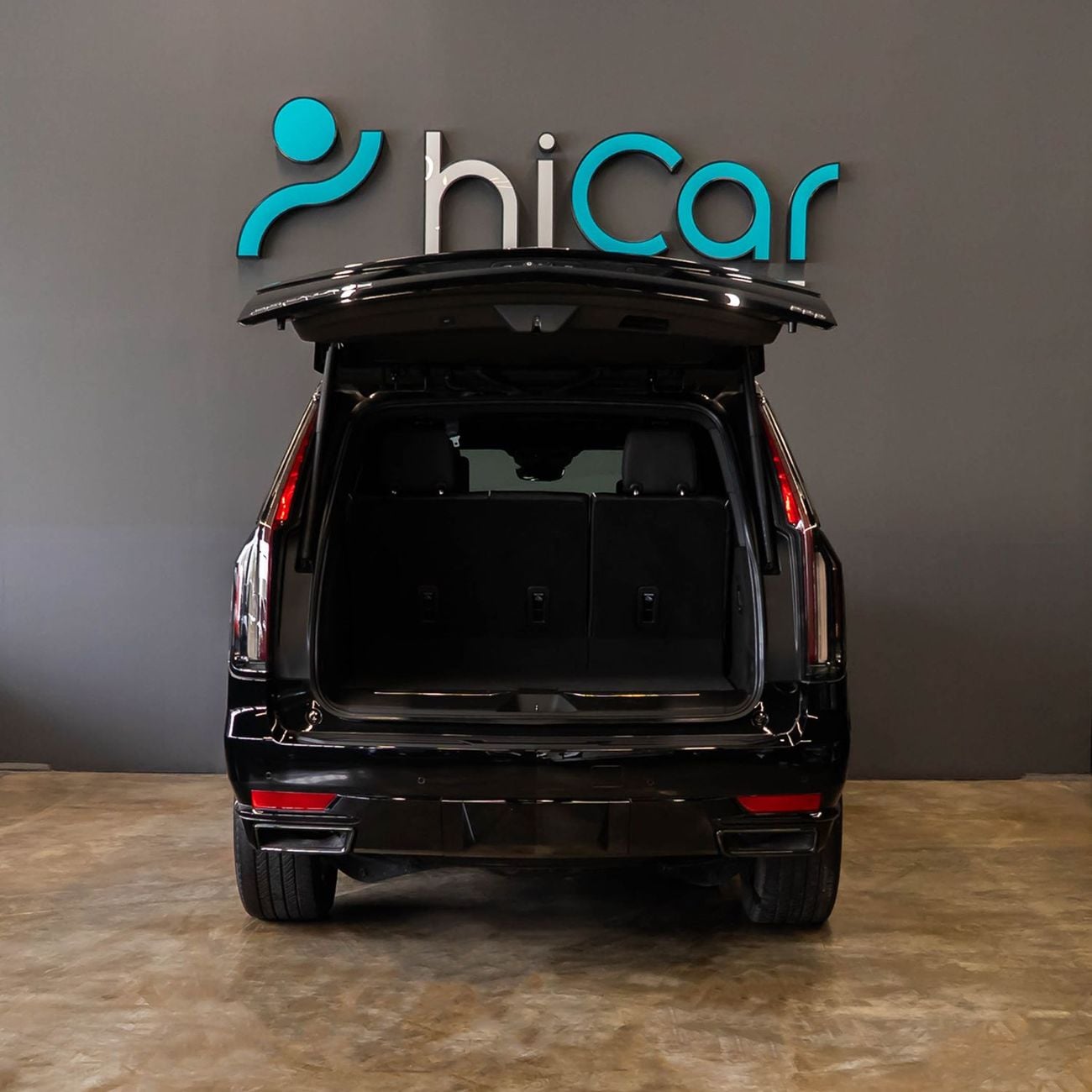 Cadillac Escalade AED 3,832 P.M • 0% Downpayment • Cadillac Escalade Premium Luxury Platinum  • 1 Year Warranty