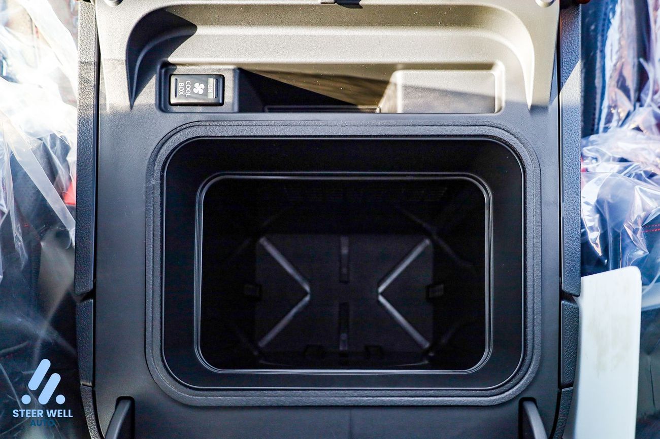 نيسان باترول LE Platinum 2026 | Twin-Turbo AWD | 9AT | 8-Seater | Dual-Tone Black Roof & White Body | Red Interio