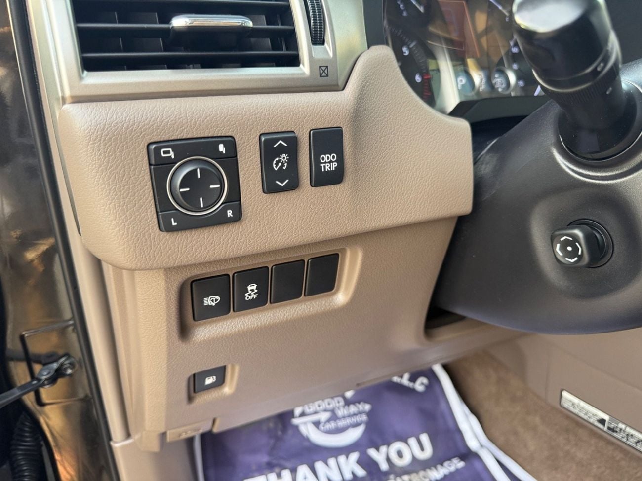Lexus GX460 PLATINUM 2017 Prestige 4.6L FULL OPTION GCC