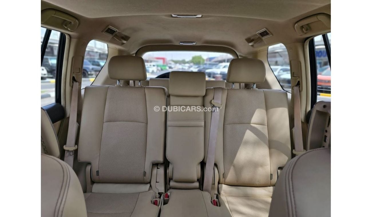 Toyota Prado TOYOTA PRADO VXR 4.0 2017 GCC SINGLE OWNER IN MINT CONDITION