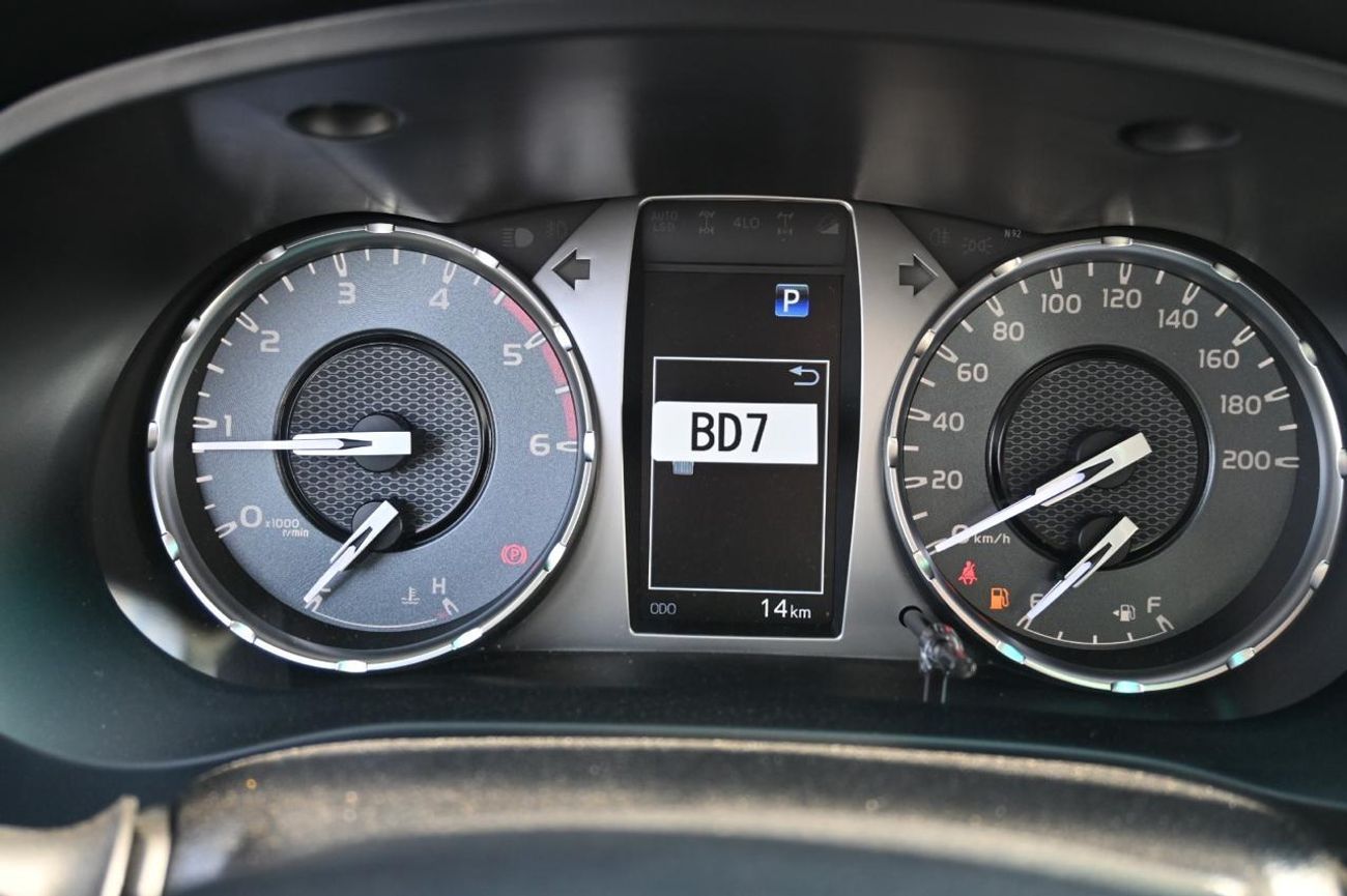تويوتا هيلوكس SGLX S GLX 2.4L 4WD A/T