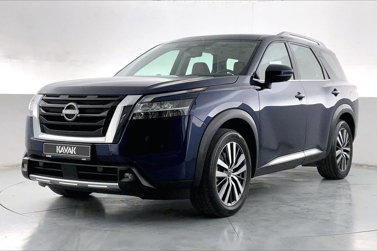 نيسان باثفايندر SL | عرض العيد الحصري | خالية من أضرار الفيضانات