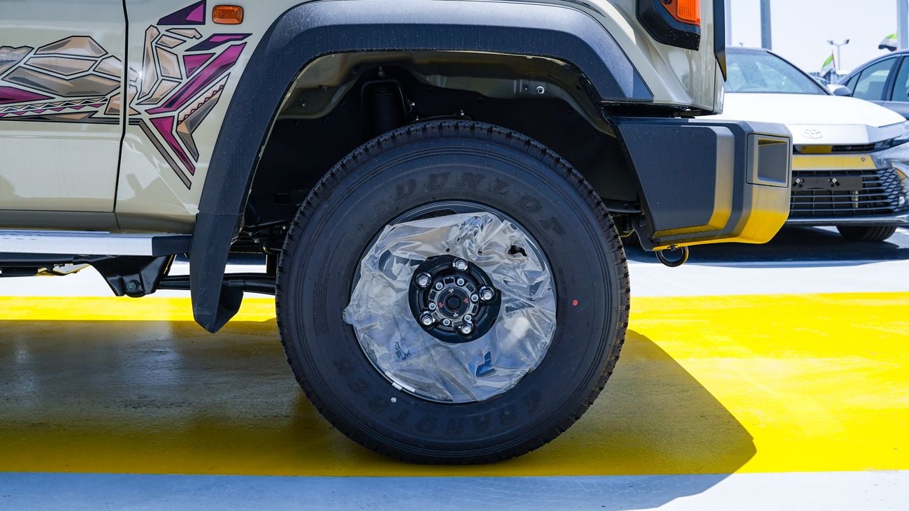 تويوتا لاند كروزر بيك آب