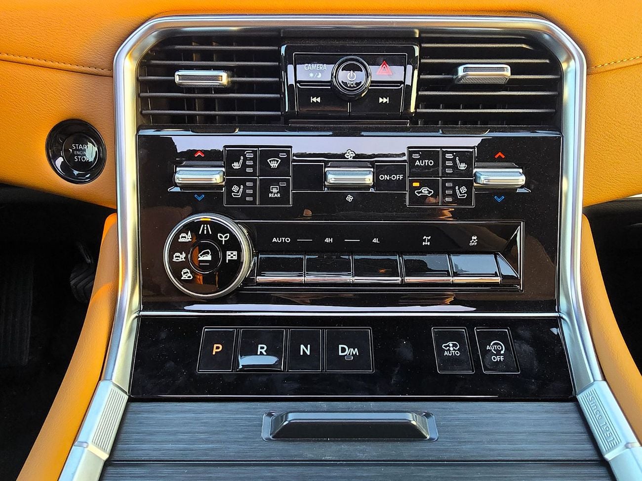 نيسان باترول Nissan Patrol LE Platinum City 3.5l Twin turbo petrol A/T 4WD SUV Black Color Inside Tan GCC 2026 Mo