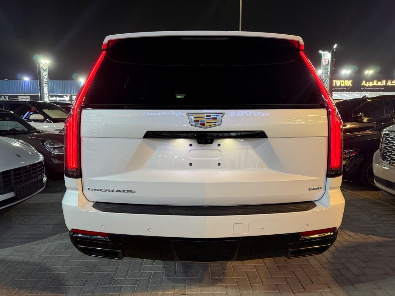Cadillac Escalade LUXURY
