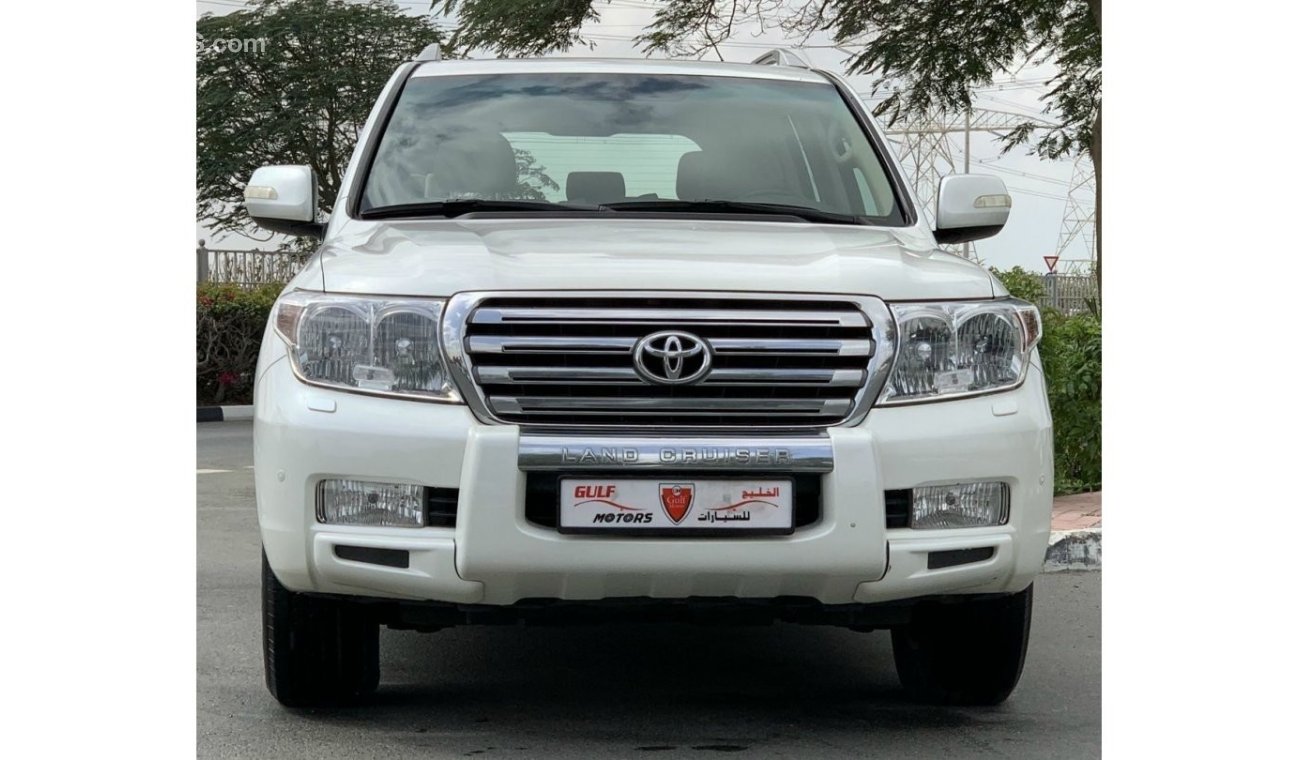 تويوتا لاند كروزر GXR V8 - 2011 - EXCELLENT CONDITION